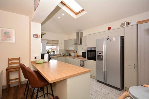 3 bedroom semi-detached house for sale, Haigh Road, Rothwell, Leeds, West Yorkshire