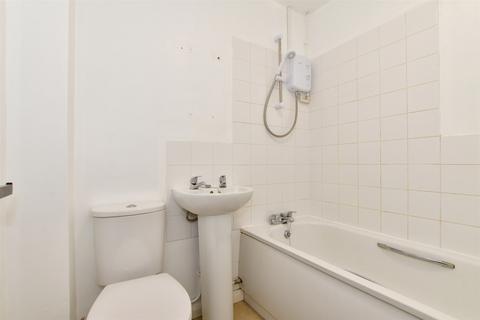 4 Albert Court, Whitstable, CT5 1SL