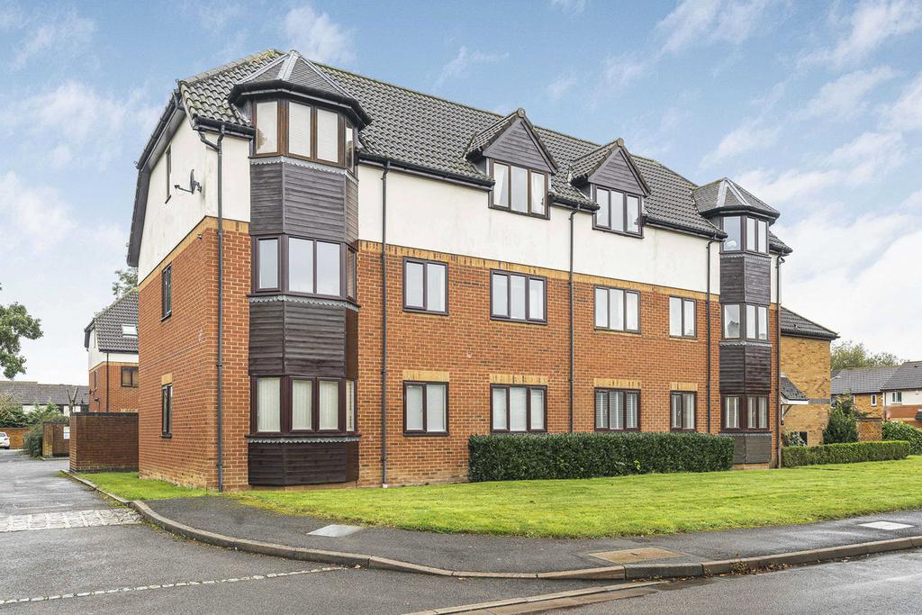 Heron Drive, Bicester, OX26 2 bed apartment for sale £199,950