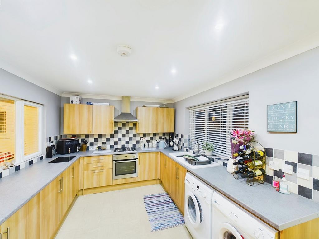 Coniston Road, Peterborough, PE4 4 bed detached house for sale £350,000