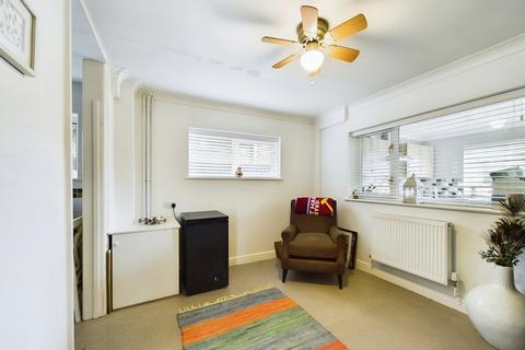 56 Coniston Road, Gunthorpe, Peterborough, PE4 7UL