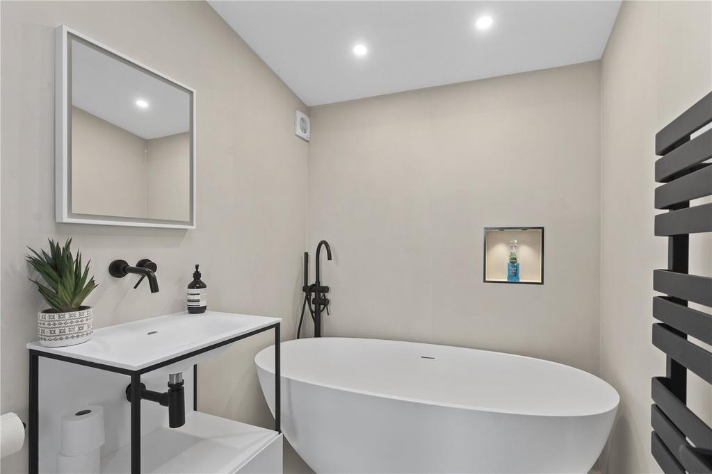 Ensuite