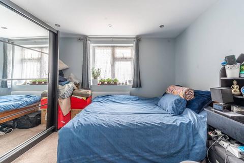 30a Tenby Gardens, Northolt, UB5 4DH