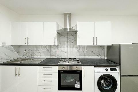 1 bedroom flat to rent, Lordship Road, London, N16