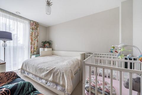 2 bedroom flat for sale, Thatchers Court,  Montmorency Gardens,  London,  N11,  N11