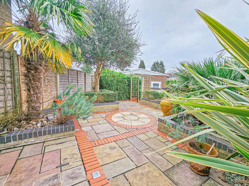 Brackenhurst Road, Coventry, CV6 3 bed end of terrace house for sale