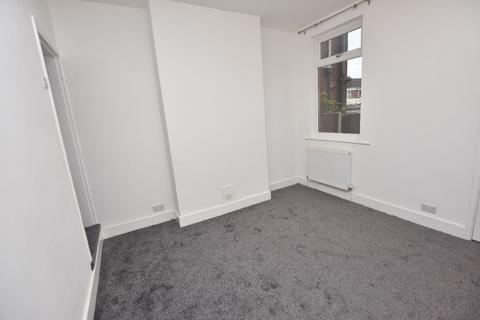 2 bedroom terraced house to rent - Weston Road, Smethwick