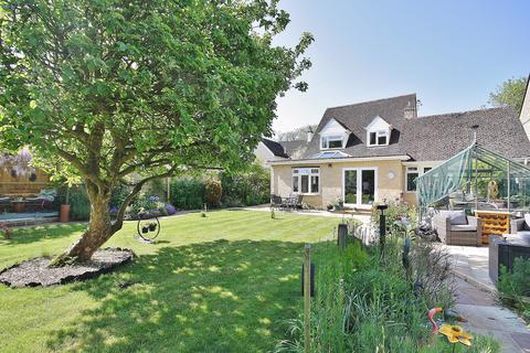 107 Abingdon Road, Standlake, Witney, OX29 7QN
