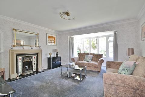 107 Abingdon Road, Standlake, Witney, OX29 7QN