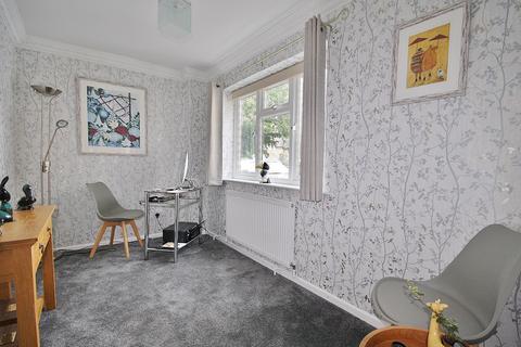 107 Abingdon Road, Standlake, Witney, OX29 7QN