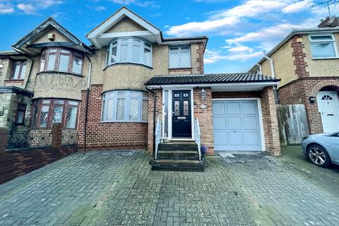 90 Walcot Avenue, Luton, LU2 0PR