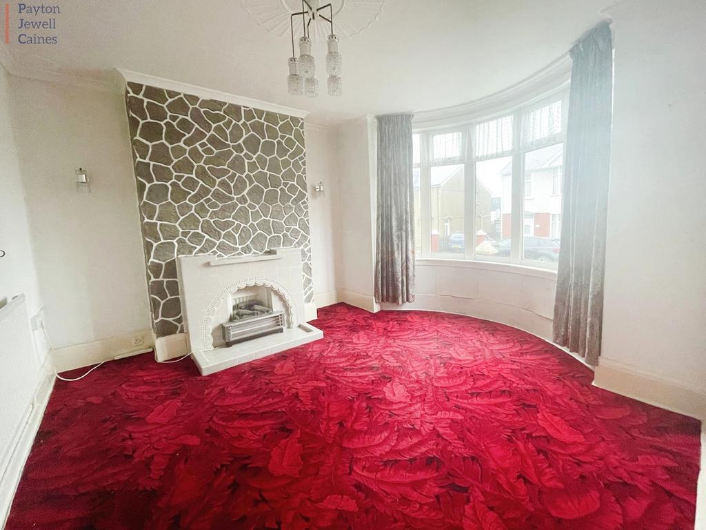 Wern Road, Port Talbot, Neath Port Talbot. SA13 2BA 3 bed semidetached