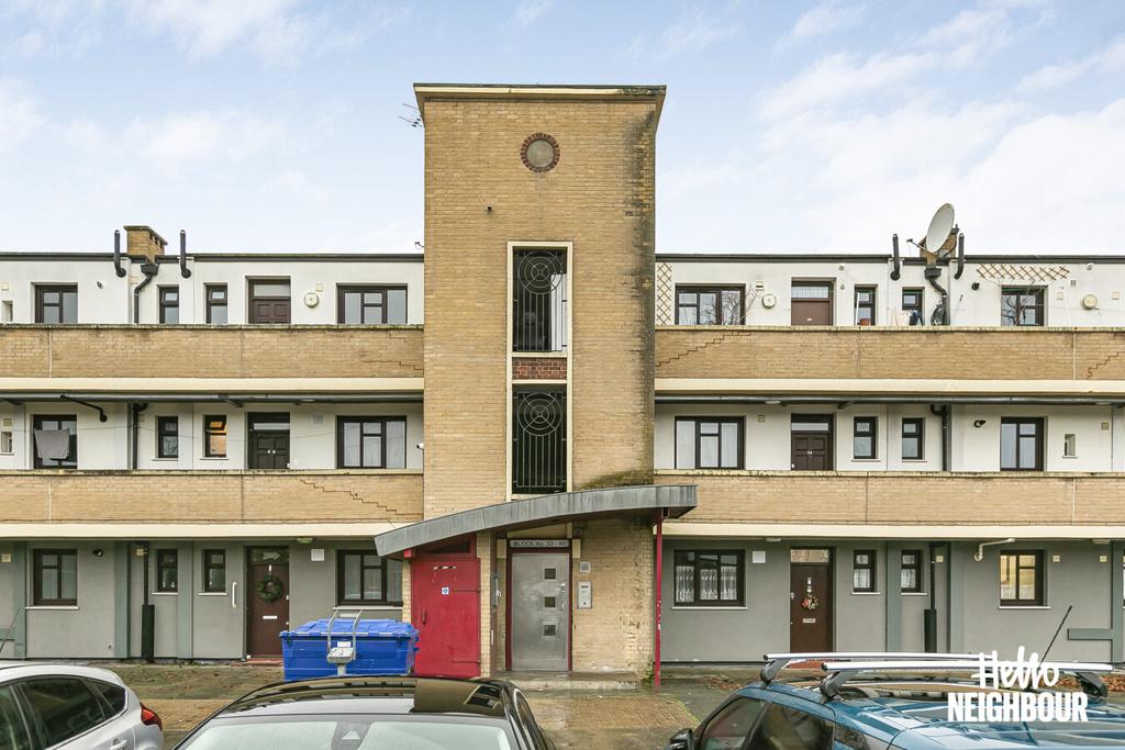 Shirley House Drive, London, SE7 3 bed £1,900 pcm (£438 pw)