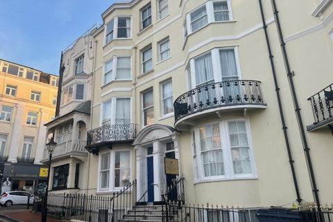 1 bedroom flat to rent - New Steine, Brighton