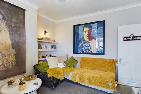 1 bedroom flat to rent - New Steine, Brighton
