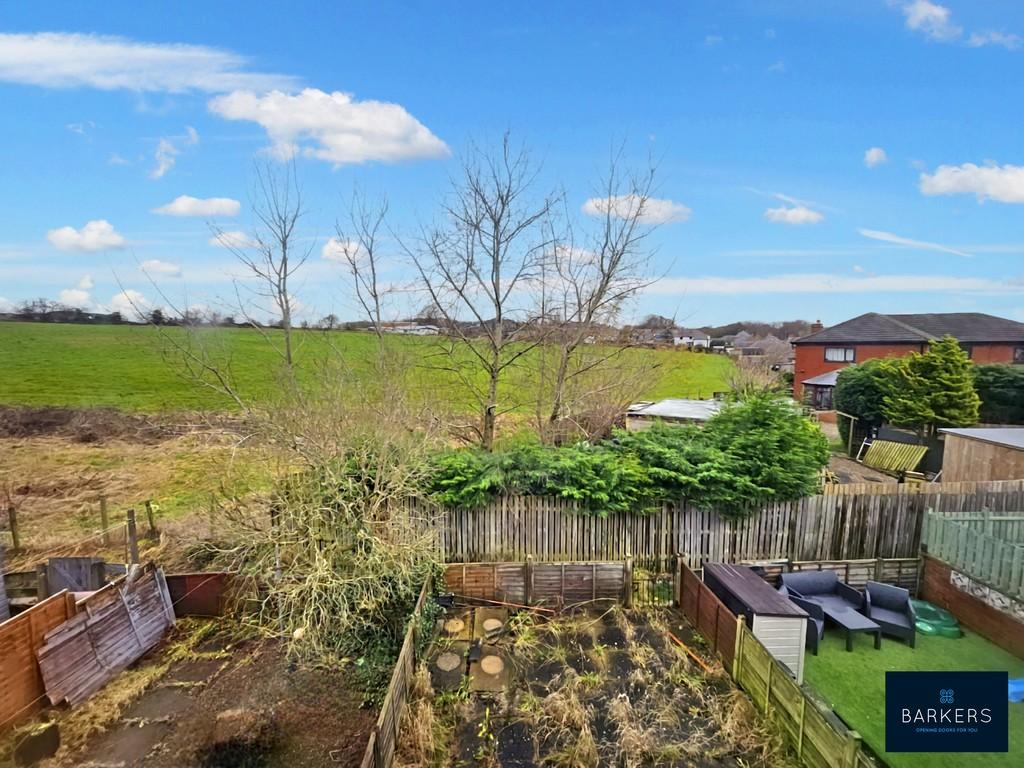 Old Lane, Birkenshaw 2 bed terraced house for sale £105,000