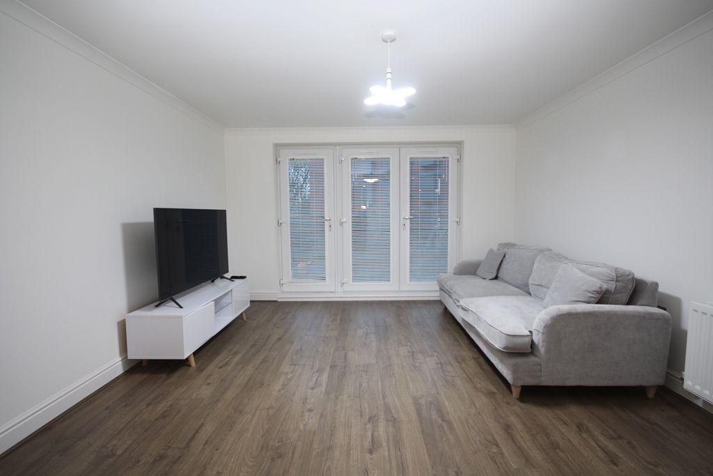 Craigend Circus, Anniesland, Glasgow... 2 bed flat £1,175 pcm (£271 pw)