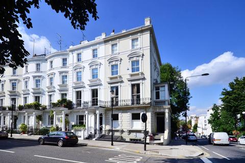 2 bedroom flat for sale, Lansdowne Crescent, Notting Hill, London, W11