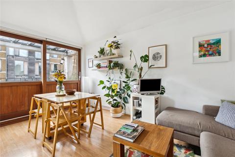 2 bedroom flat to rent, Highwood Court, 22 Highbury Crescent, Islington, London