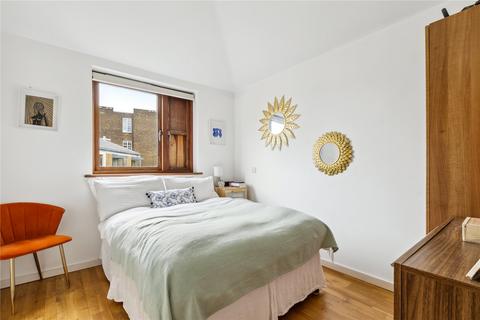 2 bedroom flat to rent, Highwood Court, 22 Highbury Crescent, Islington, London