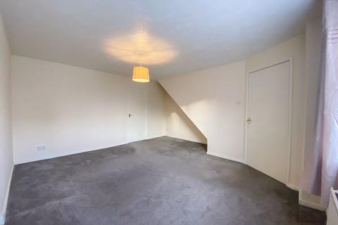 8 Camellia Gardens, Pendeford, Wolverhampton, WV9 5SH