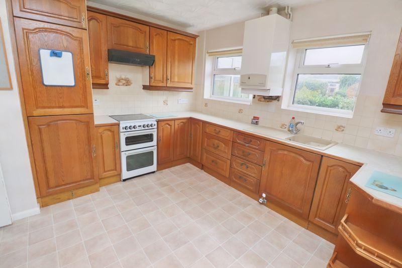 Fordwich Road, Brightlingsea, CO7 4 bed bungalow for sale £385,000