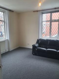 3 bedroom terraced house to rent, Laburnum Avenue, Wallsend NE28