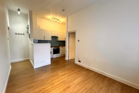 2 bedroom apartment to rent, Flyboat House, Victoria Quays