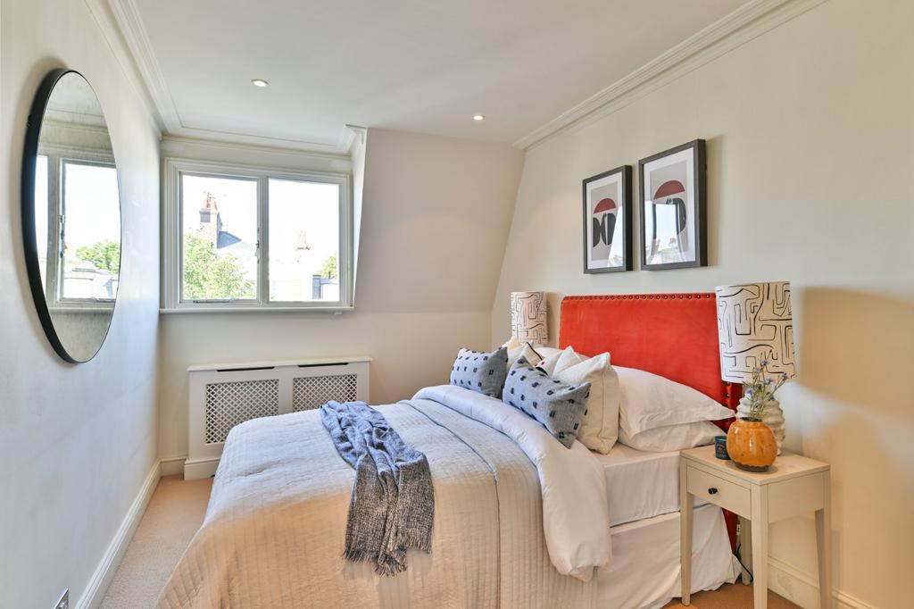 Master Bedrom