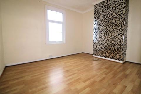 25 Manor Road, Erith, DA8 2AE