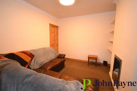 3 bedroom end of terrace house to rent, Poitiers Road, Cheylesmore, Coventry, CV3