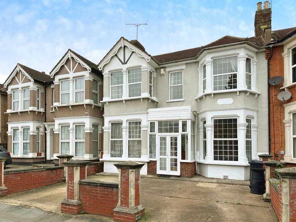 De Vere Gardens, ILFORD, IG1 4 bed terraced house for sale - £800,000