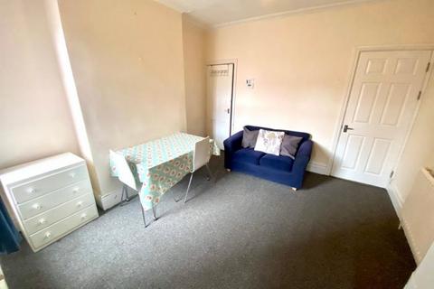 1 bedroom terraced house to rent, One Room Available @ 46 Bowood Road, Ecclesall