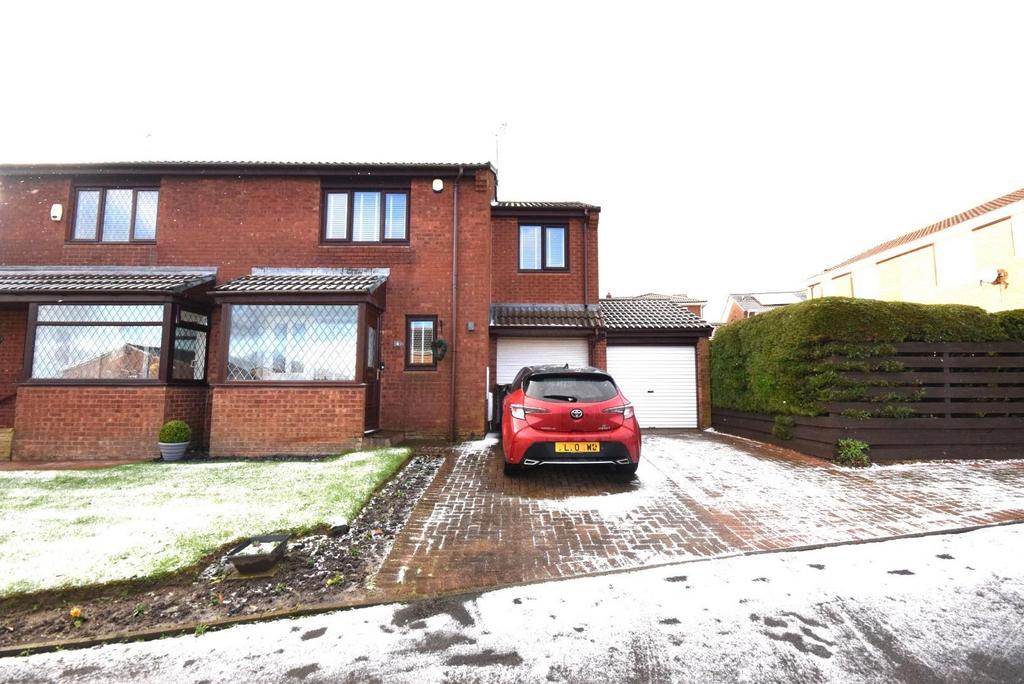 Bywell Drive, Oakerside Park, Peterlee, County Durham, SR8 1LY 3 bed