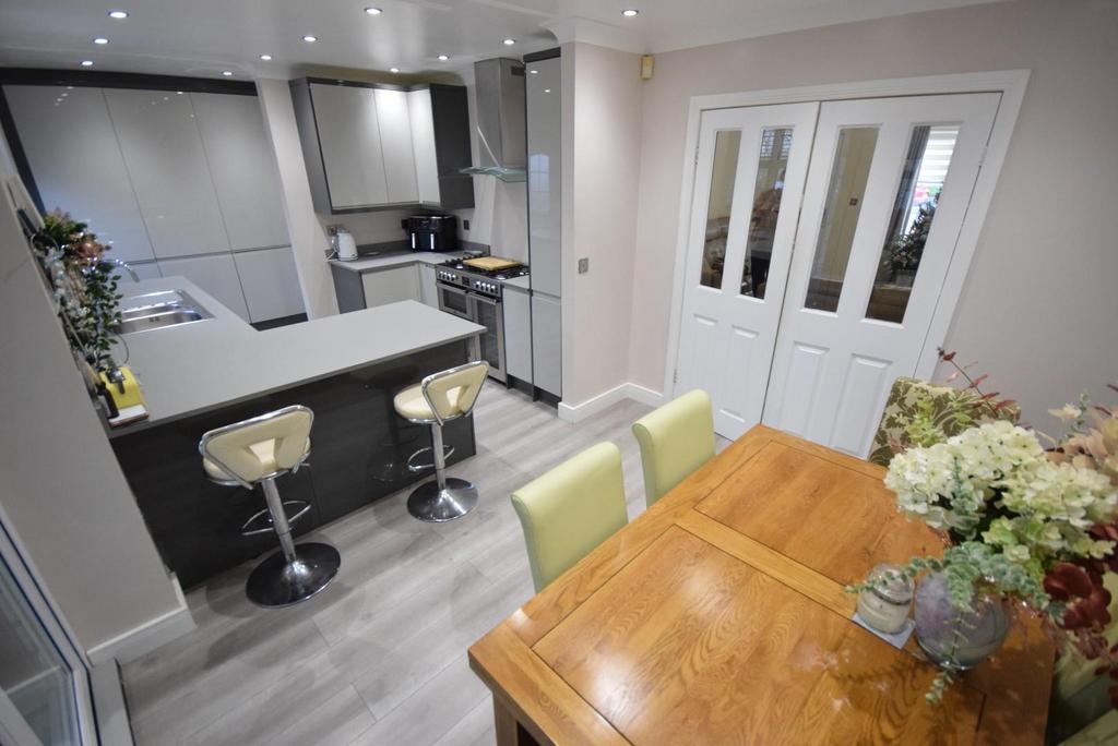 Dining Kitchen