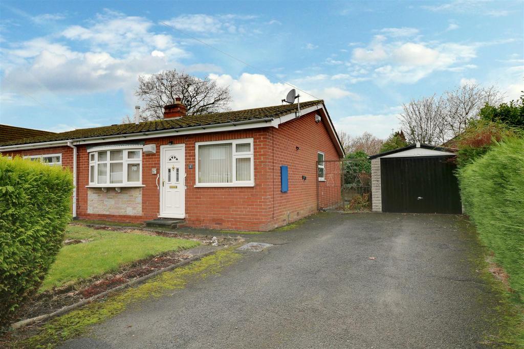 Wordsworth Way, Alsager 2 bed semidetached bungalow for sale £190,000