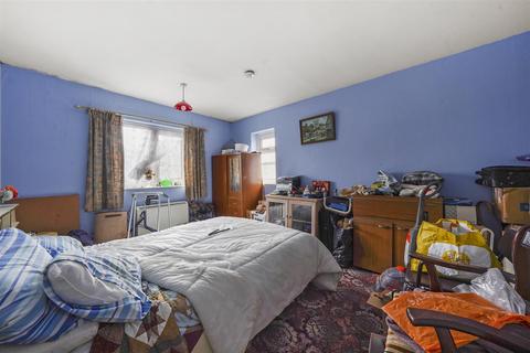 1 bedroom flat for sale, East Lane, Wembley