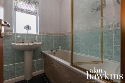 2 Glevum Close, Purton, Swindon, SN5 4HA