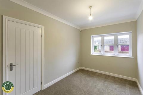 2 Broadgates, Blaxton, Doncaster, DN9 3PW