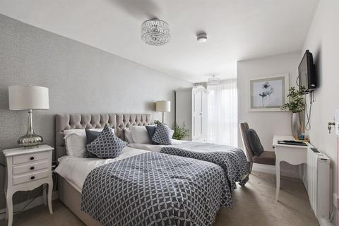 1 bedroom apartment for sale, Beaconsfield Road, Farnham Common, Slough