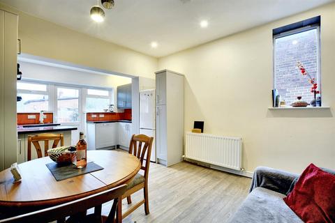 106 Belper Road, Stanley Common, Ilkeston, DE7 6FQ