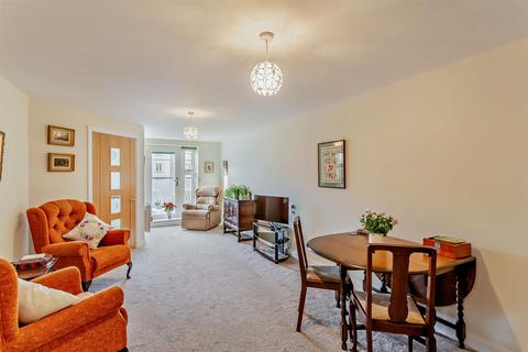 1 bedroom apartment for sale, Chesterton Court, Railway Road, Ilkley