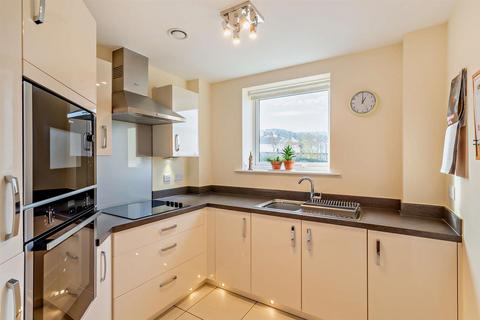 1 bedroom apartment for sale, Chesterton Court, Railway Road, Ilkley