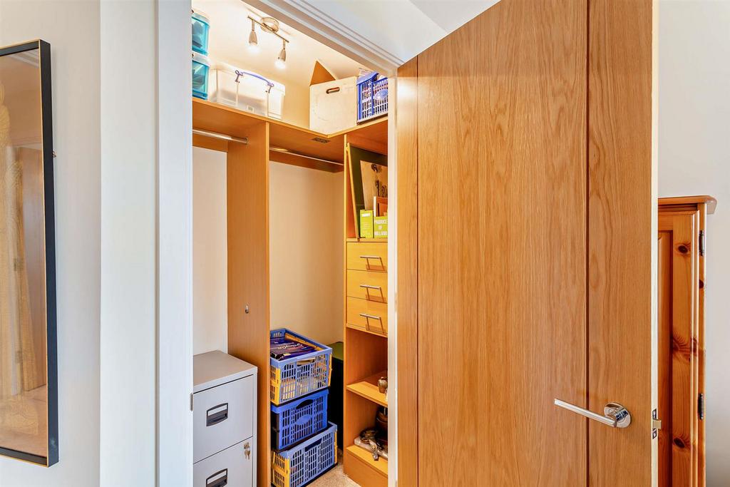 8578946-interior17-800.jpg