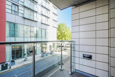 1 bedroom apartment for sale, The Oxygen Apartments, Royal Victria Dock, E16