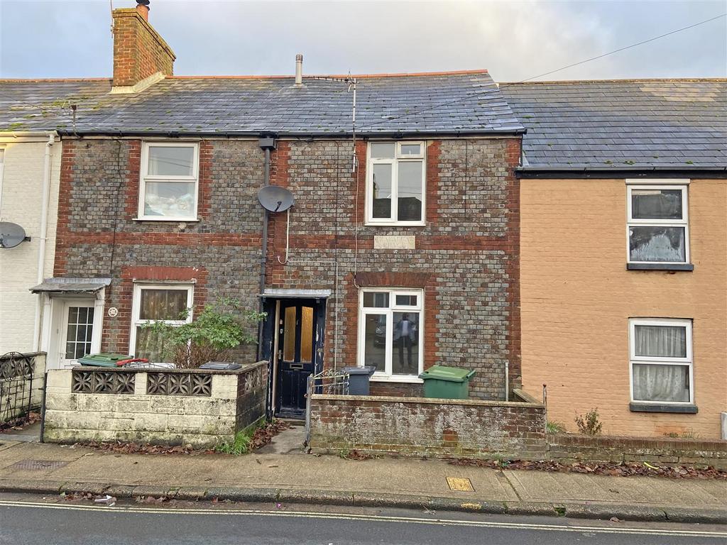 Trafalgar Road, Newport 2 bed terraced house for sale £99,950