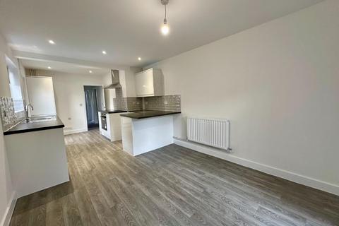 49 Gillsway, Northampton, NN2 8HT