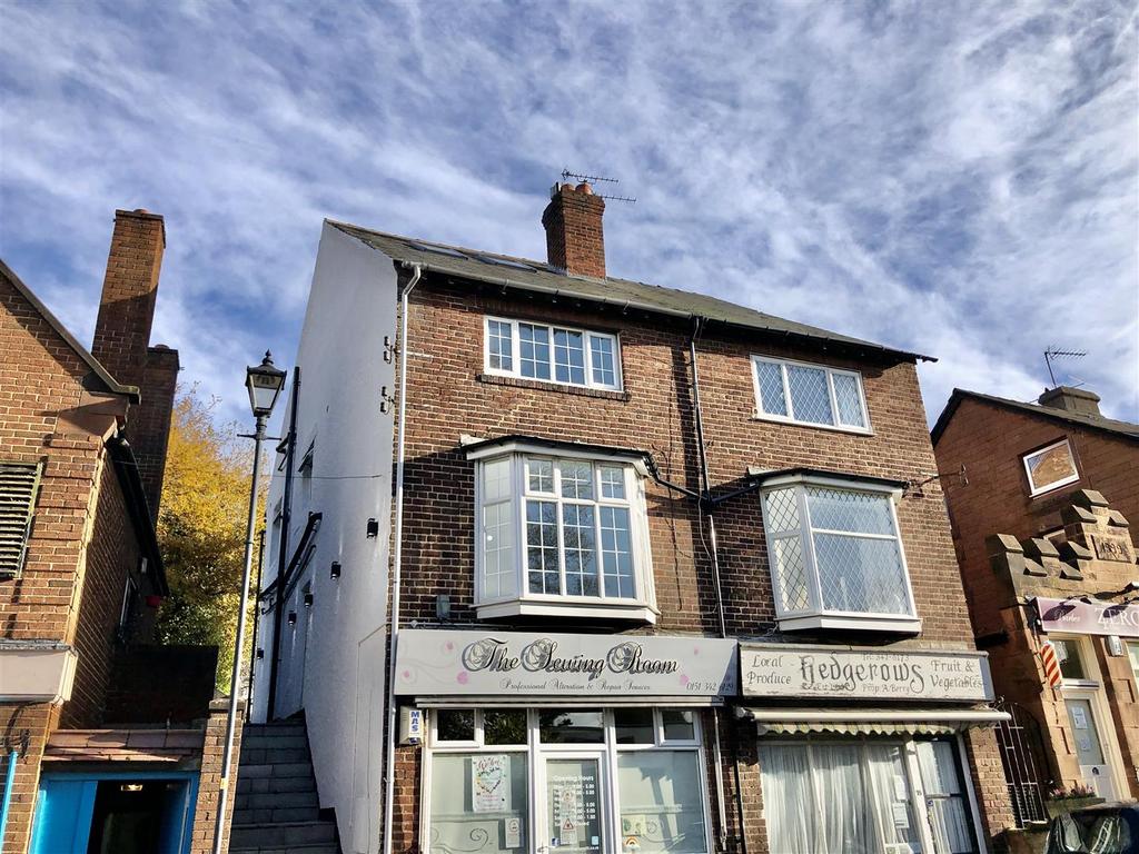 Village Road, Lower Heswall 3 bed triplex £1,600 pcm (£369 pw)