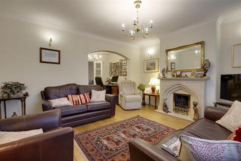 23 Corby Park, North Ferriby, HU14 3AX