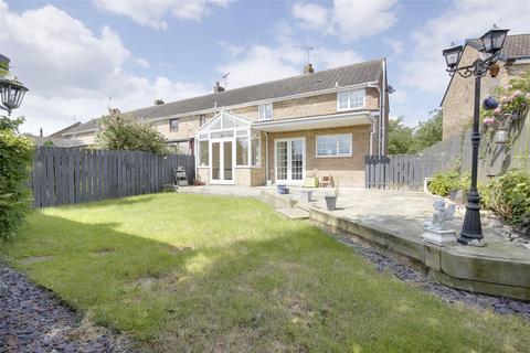 3 bedroom end of terrace house for sale, Beck Road, Everthorpe